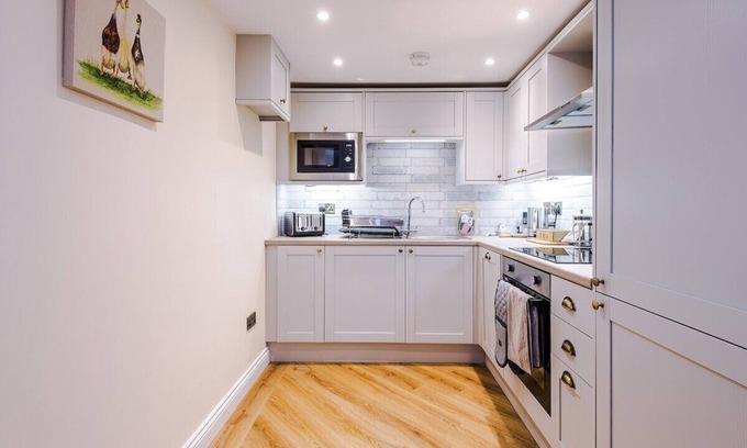 Tarporley House | Gorgeous 2-bed barn in Beeston, ideal for couples & friends, sleeps 4!