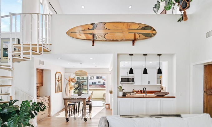Oxnard Shores Condo | Gorgeous 3 Bedroom Beachfront Condo w/Ocean Views