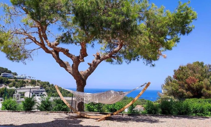 Mar Azul Villa | Gorgeous 4-bedroom Villa, Javea, Portixol