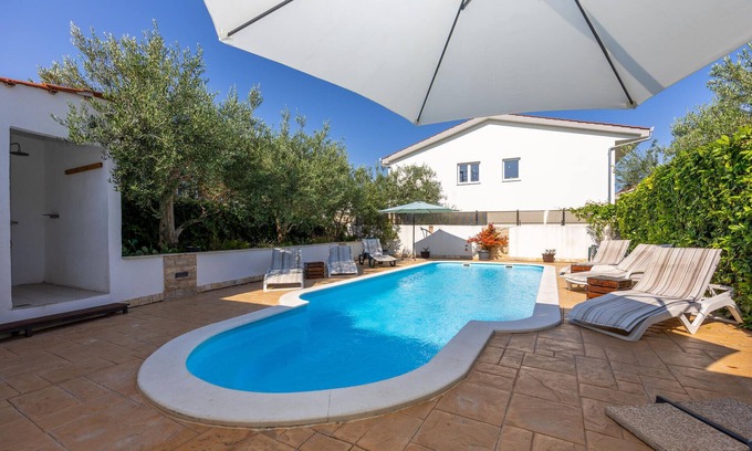 Kastel Novi Apartment | Gorgeous apartment in Kastel Stari