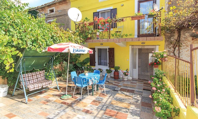 Rakalj Apartment | Gorgeous apartment in Selo Rakalj