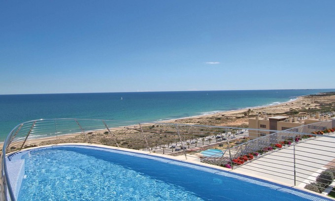 Els Arenals del Sol Apartment | Gorgeous apartment in Elche with sauna