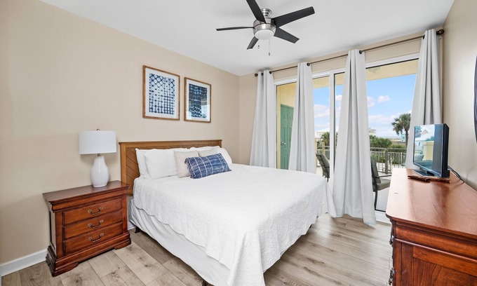 Fort Morgan Condo | Gorgeous beach getaway!