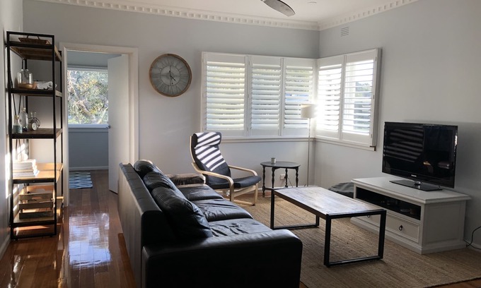 Venus Bay House | Gorgeous beach house located near shops & beach No 1. Free WiFi. Fully fenced.
