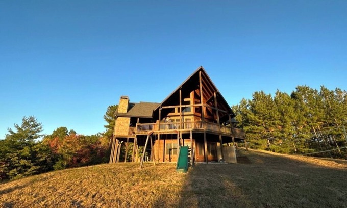 Copperhill Cabin | Gorgeous Cabin Private Retreat on 15 acres
