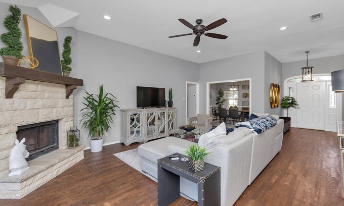 Trophy Club House | Gorgeous family home min from Downtown Grapevine, Southlake, and DFW airport.