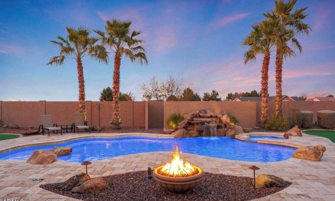 Rovey Farm Estates House | Gorgeous Glendale Vacation Oasis