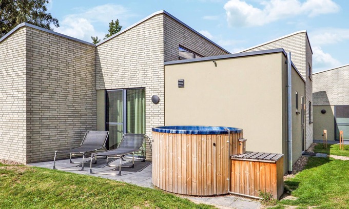 Lembruch House | Gorgeous home in Lembruch/Dümmer See