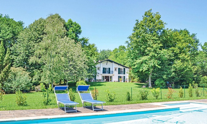 Ascain House | Gorgeous home in Ascain