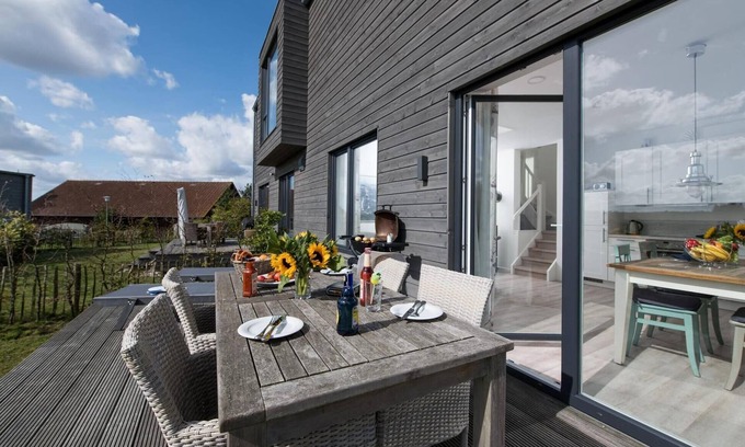 Gelting House | Gorgeous home in Gelting