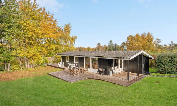 Udsholt House | Gorgeous home in Græsted with WiFi