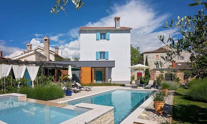 Filipini House | Gorgeous home in Porec