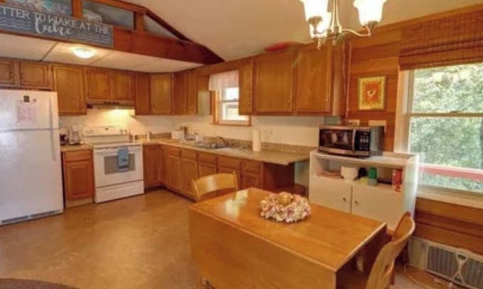 Town of Ledyard House | Gorgeous Lake House!