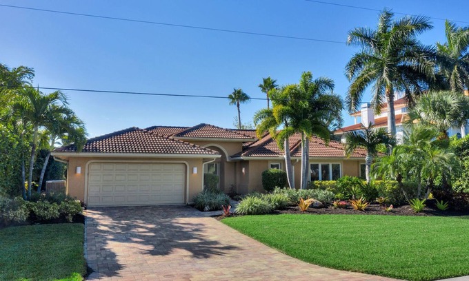 Shell Harbor House | Gorgeous newly renovated and professionally designed canal home.