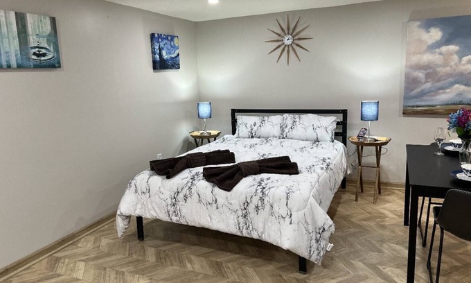 Kettering Apartment | Gorgeous Private Studio in heart of Kettering