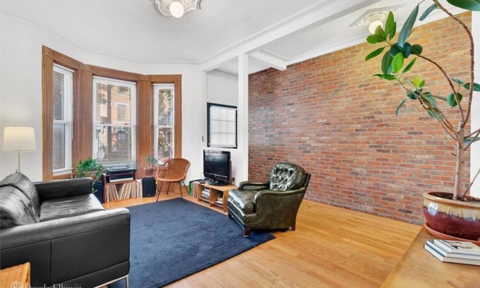 Greenpoint House | Gorgeous two story private home and garden 1/2 a block from McGolrick Park