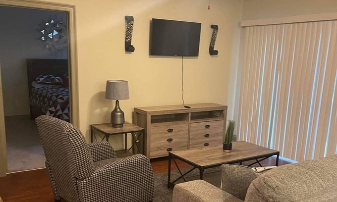 Hattiesburg Apartment | Gorgeous Unit in Hattiesburg - Very Close to I-59