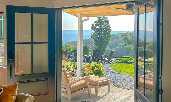 Corinth House | Gorgeous Vermont Barn Apartment