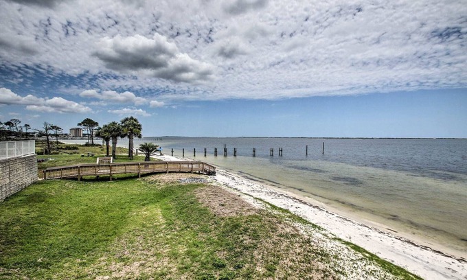 Ono Island Condo | Gorgeous1st Floor 3/2 condo with private beach. 7th night free for weekly rental