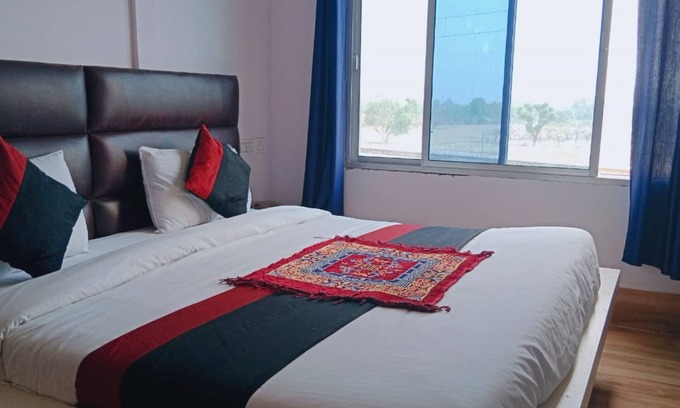 Fatehabad Hotel | Goroomgo Atithi Restaurant & Guest House