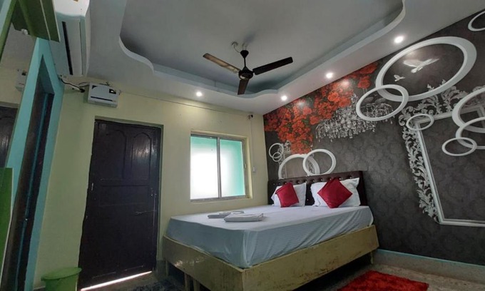Puri Hotel | Goroomgo J K Inn Puri Near Sea Beach