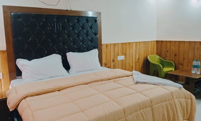 Mussoorie Hotel | Goroomgo Prithvi Resort Mussoorie