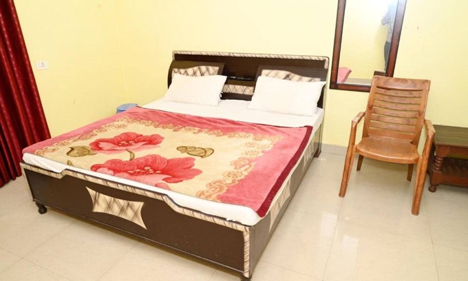 Khatima Hotel | Goroomgo Shumangalam & Banquet Hall