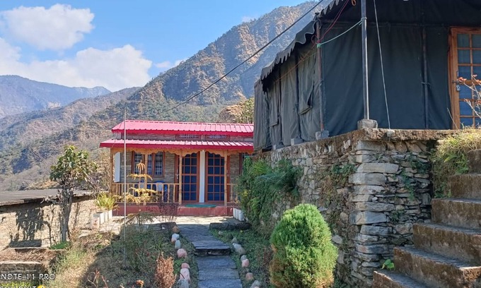 Ukhimath Hotel | Gorooomgo Himalayan Hills Homestay