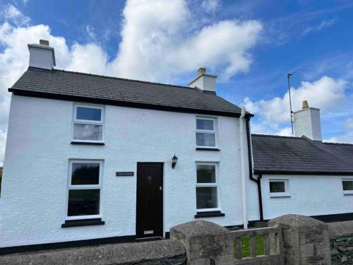 Llaneilian House | Gors Eilian