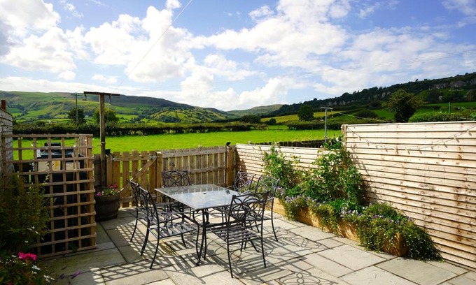 Carnlough House | Gortnagory Cottage Carnlough