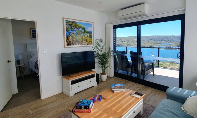 Gosford Apartment | Gosford's Great Water Views