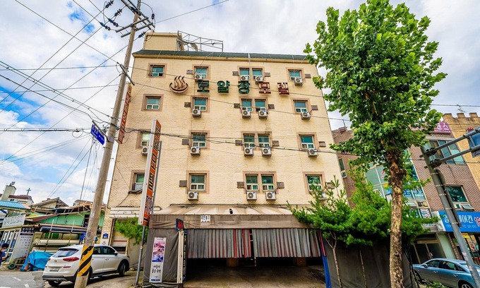 Goyang Hotel | Goyang Royal