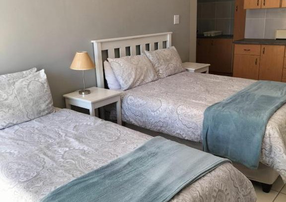Port Elizabeth Apartment | Gqeberha Self Catering Apartments