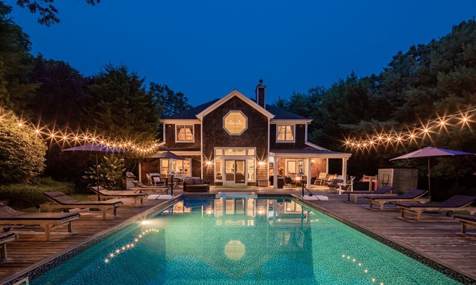 Sagaponack House | Grab a Fun Fall Weekend by Wolffer Vineyard! Columbus Day Holiday Now Available