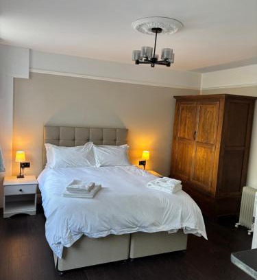 Tring Apartment | Grace's Guesthouse The Suite