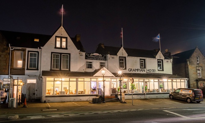 Perth House | Grampian Hotel