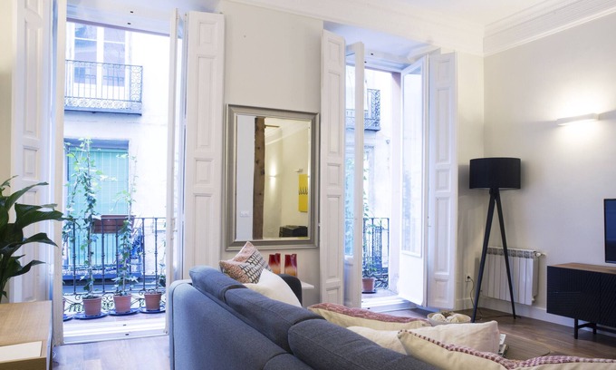 Centro Apartment | GRAN VIA CLASSIC LUXURY SUITES