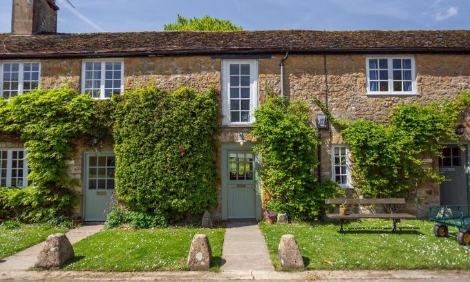 Bridport House | Granary Cottage