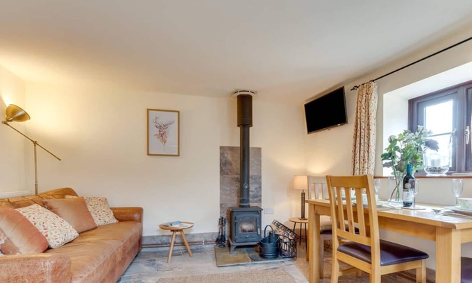 Scurlage House | Granary Cottage in the beautiful Swansea