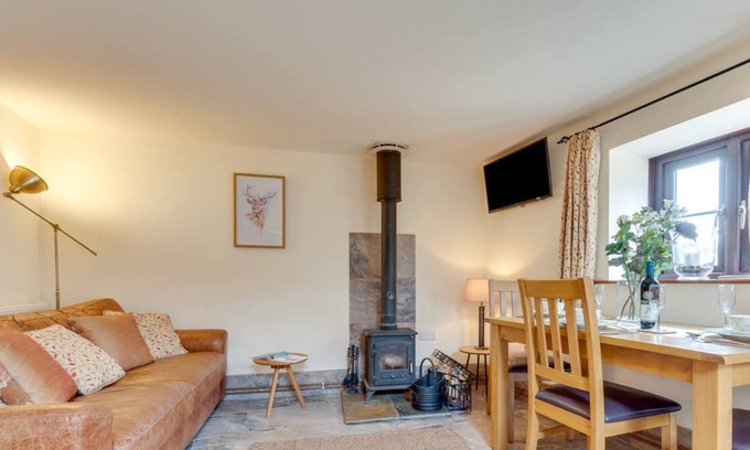 Scurlage House | Granary Cottage in the beautiful Swansea