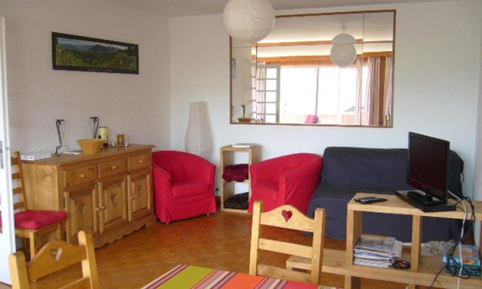 Villard-de-Lans Apartment | Grand 100m² avec 3 chambres, parking et Wifi au centre du village - FR-1-689-36