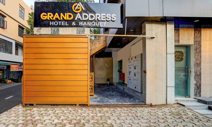 Vaishali Hotel | Grand Address Hotel and Banquet