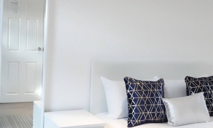 Heathrow Villages House | Grand Airport Ensuites