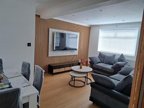 Trafford Apartment | Grand Apartments Stretford
