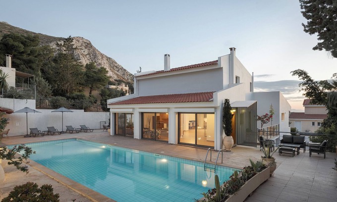 Palaia Fokaia Villa | Grand Apollon Villa