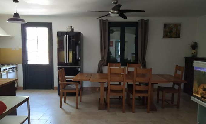 Moustiers-Sainte-Marie Villa | Grand appartement en face du village