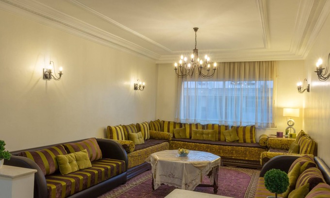 Belvedere Apartment | Grand Appartement Calme et Lumineux + Parking Gratuit