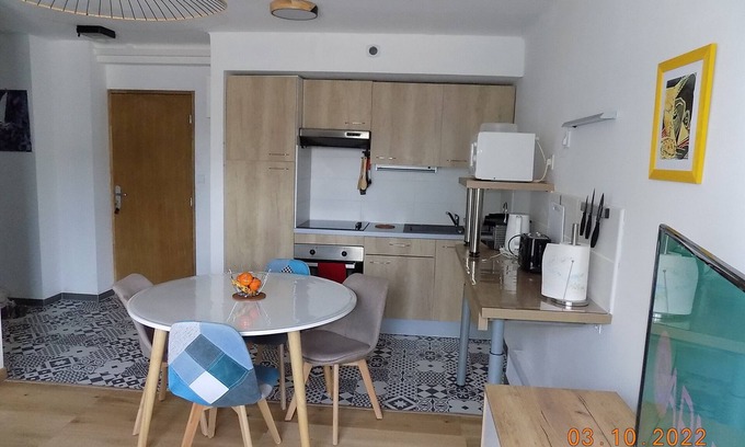 Le Boulou Bed & Breakfast | Grand Appartement T2 en Résidence à 10 Minutes de L'espagne