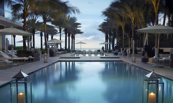 Surfside Hotel | Grand Beach Hotel Surfside