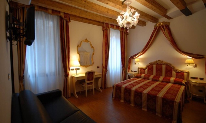 San Polo Apartment | Grand Canal Apartment.Venetian dream holiday all inclusive no extras - WI-FI